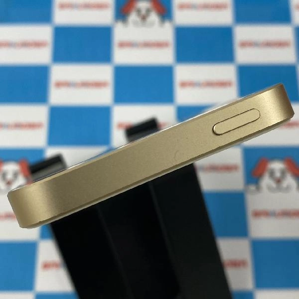 iPhoneSE SoftBank版SIMフリー 32GB MP842J/A A1723