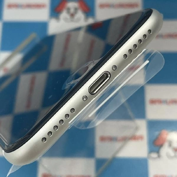 iPhoneSE 第2世代 SoftBank版SIMフリー 64GB MHGQ3J/A A2296 未使用品 ホワイト