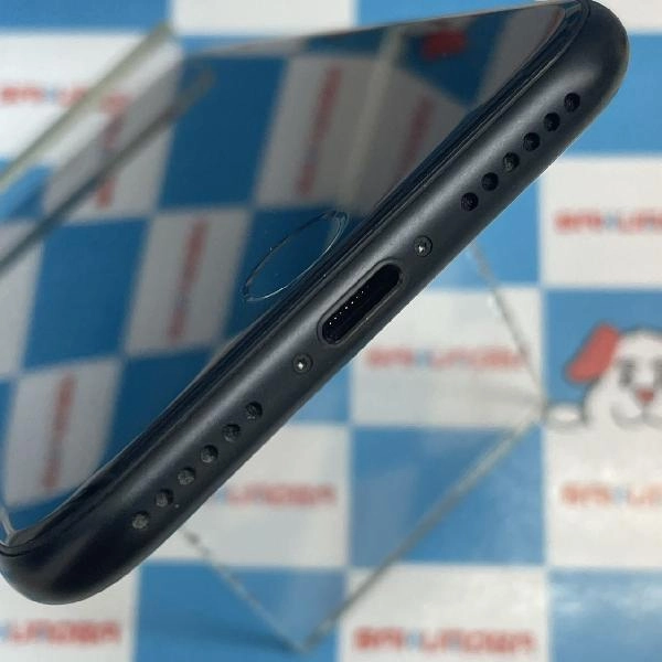 iPhoneSE 第2世代 au版SIMフリー 64GB MHGP3J/A A2296 ブラック