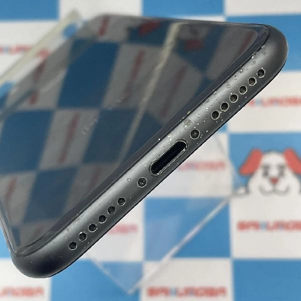 iPhone8 docomo版SIMフリー 256GB MQ842J/A A1906 スペースグレイ