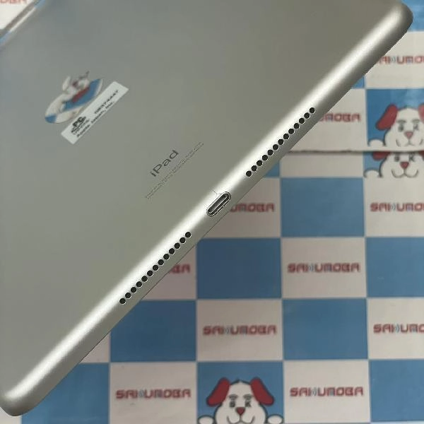 iPad 第6世代 au版SIMフリー 32GB MR6P2J/A A1954