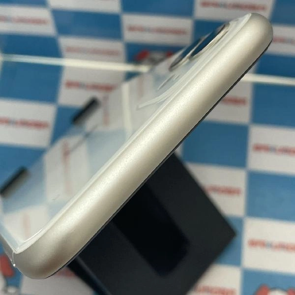iPhone11 SoftBank版SIMフリー 64GB MWLU2J/A A2221 ホワイト