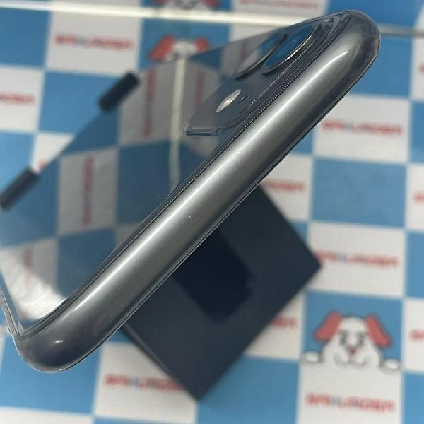 iPhone11 docomo版SIMフリー 64GB MWLT2J/A A2221 ブラック