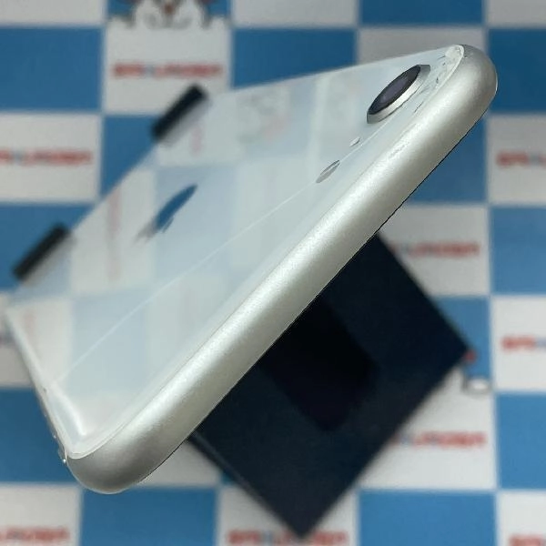 iPhoneSE 第2世代 docomo版SIMフリー 64GB MHGQ3J/A A2296 ジャンク品 ホワイト
