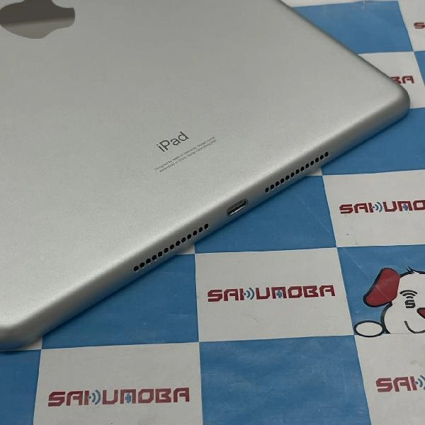 iPad 第8世代 SoftBank版SIMフリー 128GB MYMM2J/A A2429 新品同様