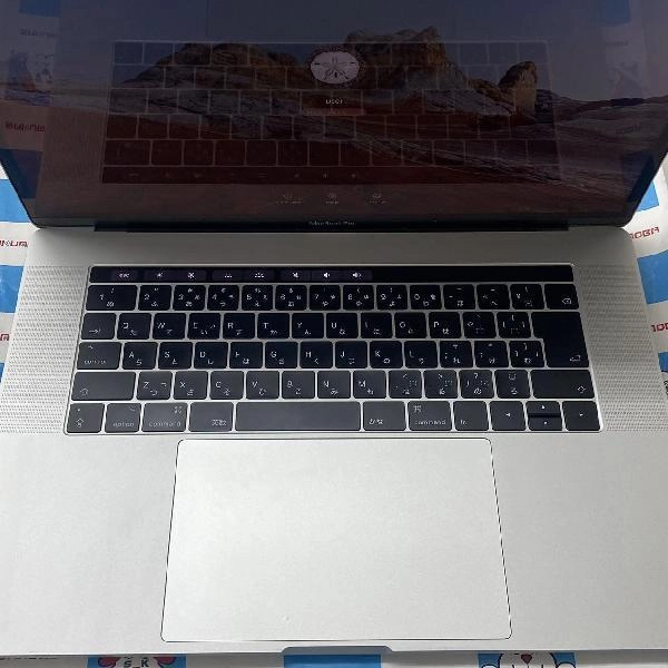 MacBook Pro 15インチ 2017 512GB MPTV2J/A A1707 訳アリ品 シルバー