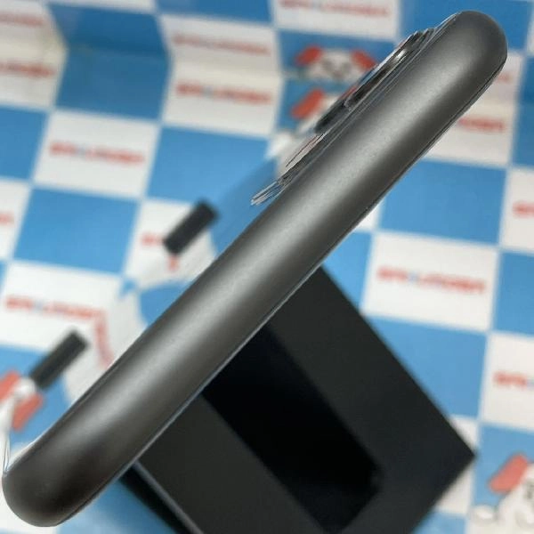 iPhone11 au版SIMフリー 128GB MWM02J/A A2221 極美品 ブラック