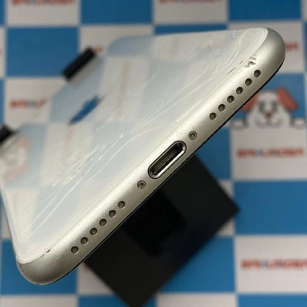 iPhoneSE 第2世代 SoftBank版SIMフリー 64GB MX9T2J/A A2296 ジャンク品 ホワイト