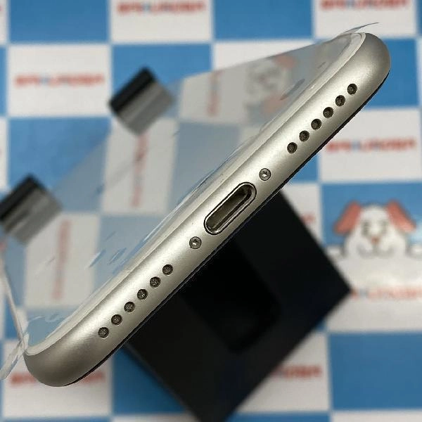 iPhoneSE 第2世代 au版SIMフリー 128GB MXD12J/A A2296 新品同様 ホワイト