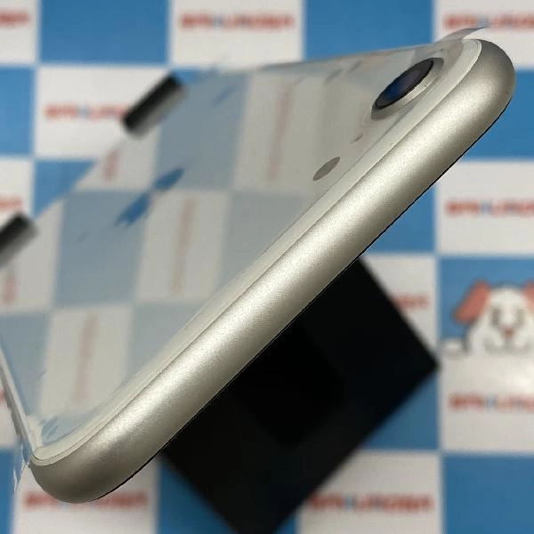 iPhoneSE 第2世代 au版SIMフリー 128GB MXD12J/A A2296 新品同様 ホワイト
