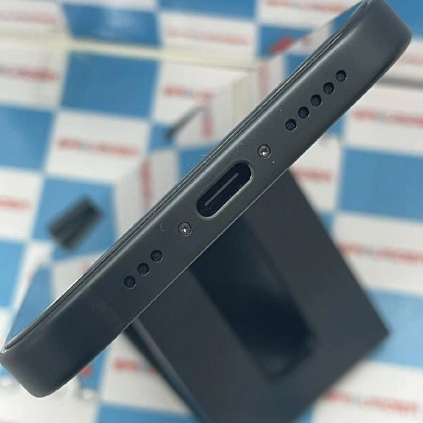 iPhone15 Apple版SIMフリー 128GB MTMH3J/A A3098 新品同様