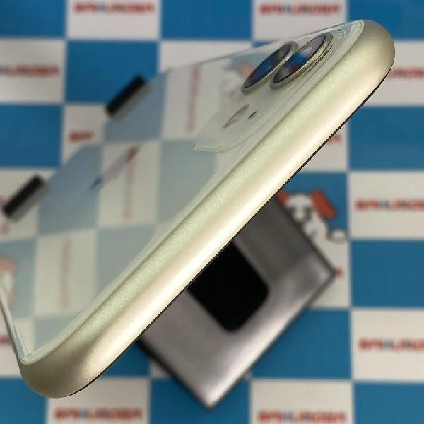 iPhone11 docomo版SIMフリー 256GB MWM82J/A A2221 極美品 ホワイト