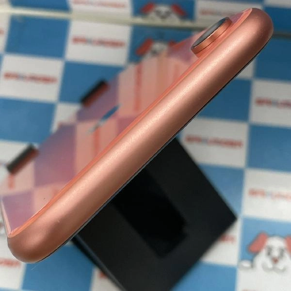 iPhoneXR au版SIMフリー 128GB MT0T2J/A A2106