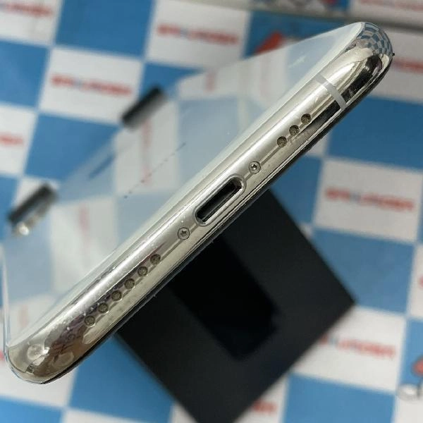 iPhoneXS au版SIMフリー 64GB MTE12J/A A2098 シルバー