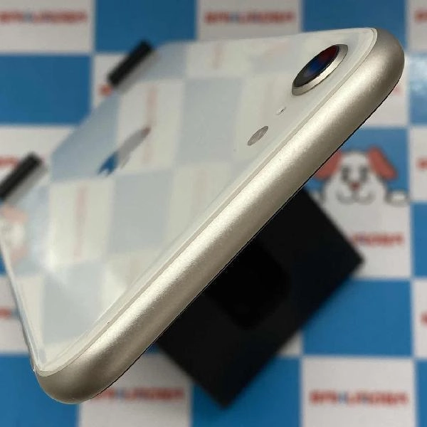 iPhoneSE 第3世代 docomo版SIMフリー 64GB MMYD3J/A A2782