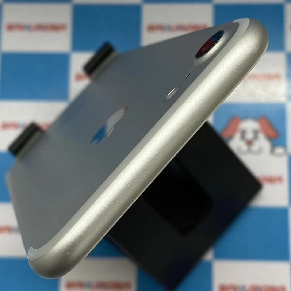 iPhone7 docomo版SIMフリー 128GB MNCL2J/A A1779 極美品 シルバー