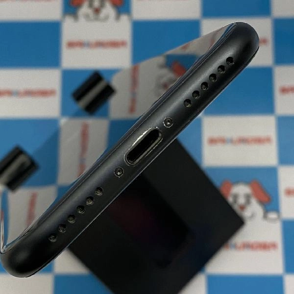 iPhoneSE 第2世代 au版SIMフリー 128GB MXD02J/A A2296 極美品 ブラック