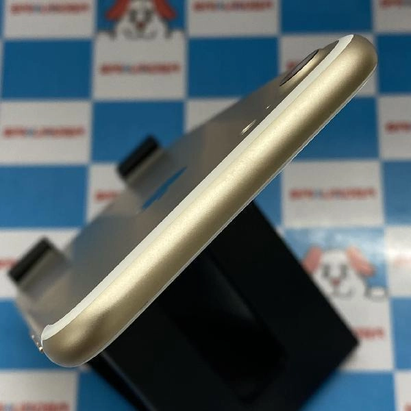 iPhone7 docomo版SIMフリー 128GB MNCM2J/A A1779 極美品 ゴールド