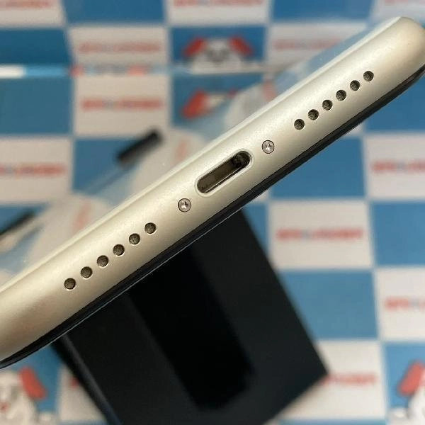 iPhone11 SoftBank版SIMフリー 64GB MWLU2J/A A2221 極美品 ホワイト
