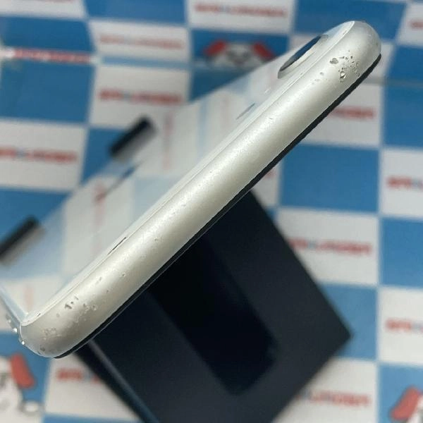 iPhoneSE 第2世代 au版SIMフリー 64GB MHGQ3J/A A2296 ホワイト