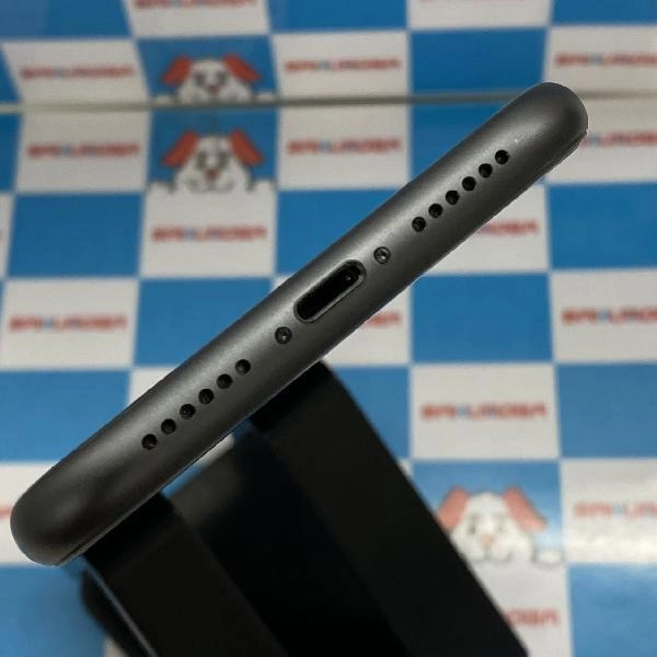 iPhone11 au版SIMフリー 64GB MWLT2J/A A2221 極美品 ブラック