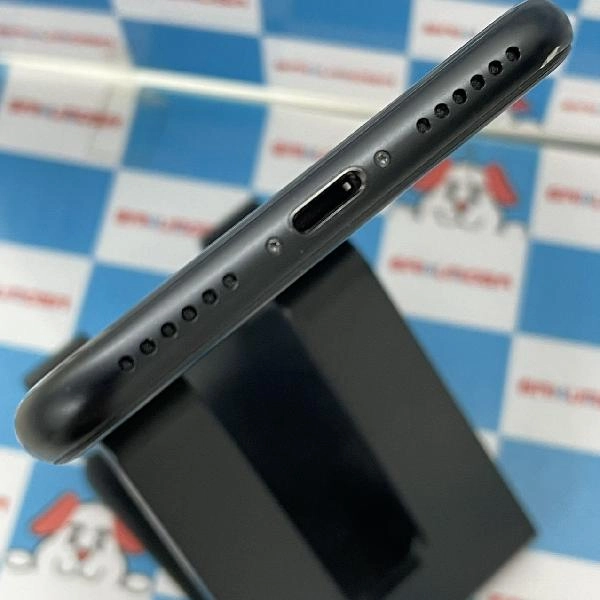 iPhoneSE 第2世代 SoftBank版SIMフリー 128GB MXD02J/A A2296 ブラック