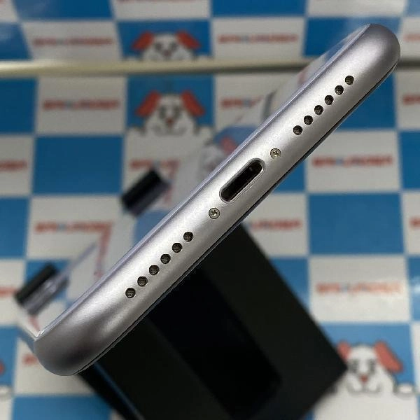 iPhone11 au版SIMフリー 64GB MWLX2J/A A2221 極美品 パープル