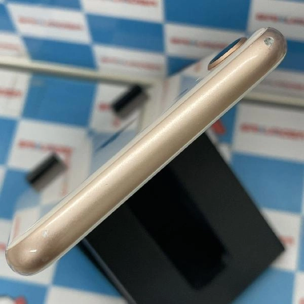 iPhone8 au版SIMフリー 256GB MQ862J/A A1906 ジャンク品 ゴールド