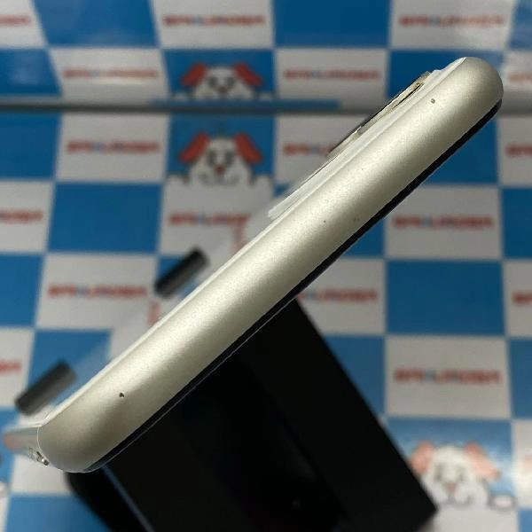 iPhone11 docomo版SIMフリー 256GB MWM82J/A A2221 ホワイト