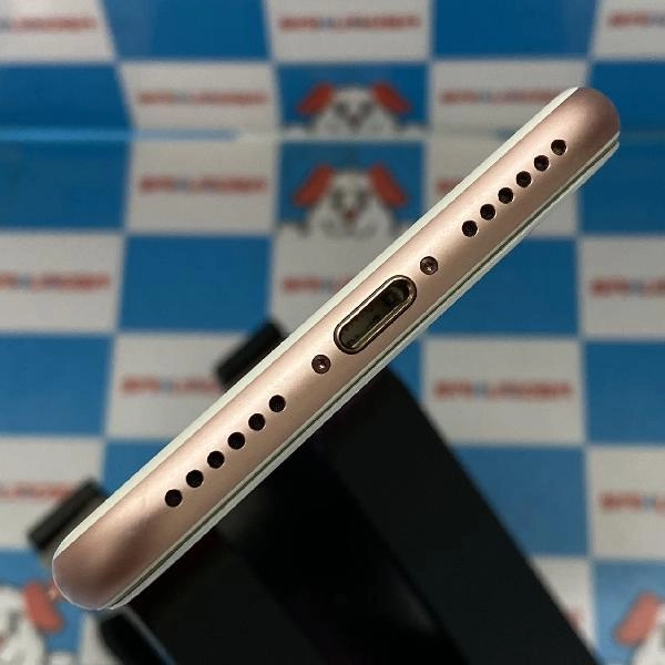 iPhone7 docomo版SIMフリー 256GB MNCU2J/A A1779 ローズゴールド