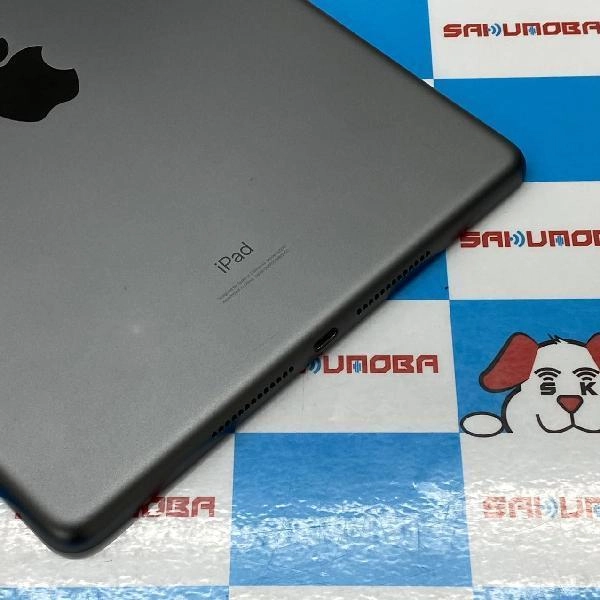 iPad 第8世代 Wi-Fiモデル 32GB MYL92J/A A2270 極美品