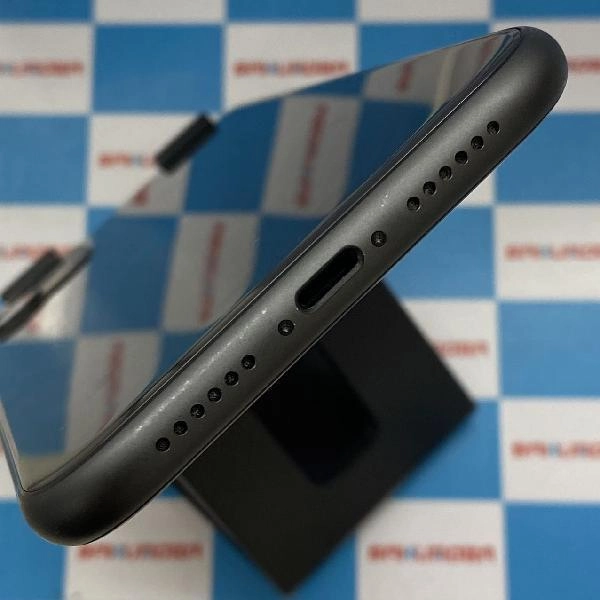 iPhone11 au版SIMフリー 64GB MWLT2J/A A2221 極美品 ブラック