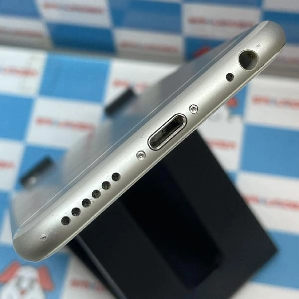 iPhone6 docomo 64GB MG4H2J/A A1586