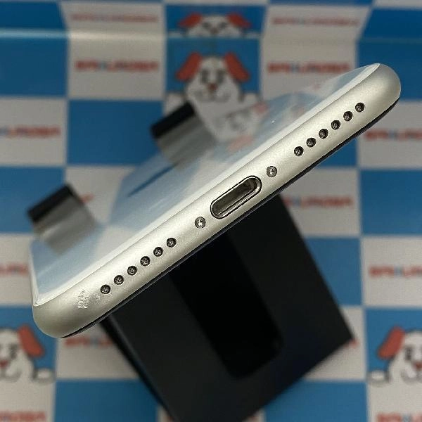 iPhoneSE 第2世代 SoftBank版SIMフリー 64GB MX9T2J/A A2296 極美品 ホワイト
