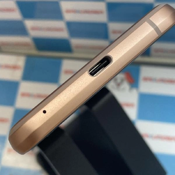 AQUOS sense3 basic SHV48 au 32GB 極美品