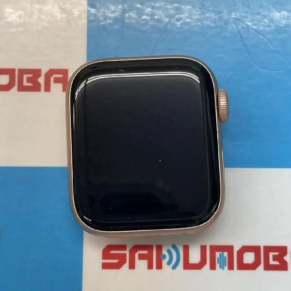 Apple Watch Series 4 GPSモデル  MU692J/A A1977 ジャンク品