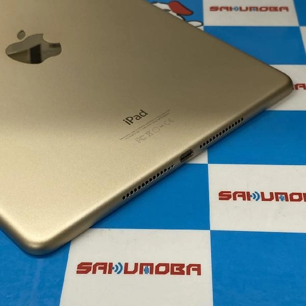iPad Air 第2世代 docomo 32GB MNVR2J/A A1567 訳あり品 ゴールド