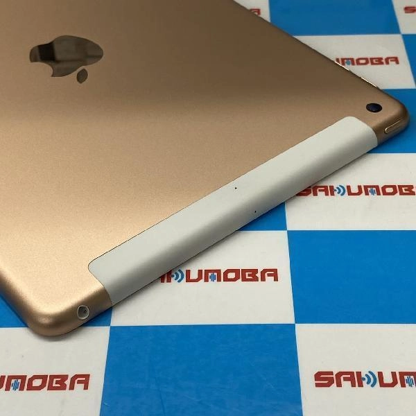 iPad 第6世代 docomo版SIMフリー 32GB MRM02J/A A1954 新品同様
