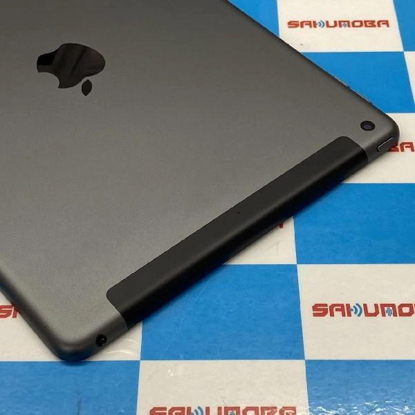 iPad 第8世代 au版SIMフリー 32GB MYMH2J/A A2429