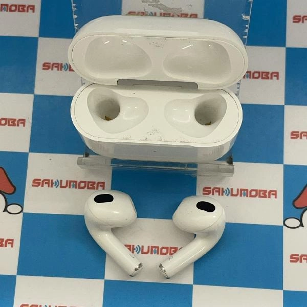 Apple AirPods 第3世代 Lightning充電ケース付き  A2566 ホワイト