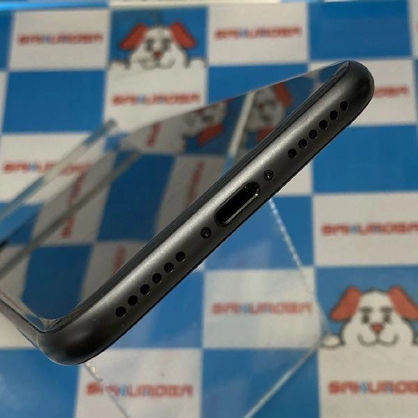 iPhone8 docomo版SIMフリー 256GB NQ842J/A A1906 新品同様品 スペースグレイ