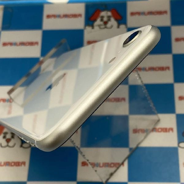 iPhoneSE 第2世代 au版SIMフリー 128GB MXD12J/A A2296 ジャンク品 ホワイト