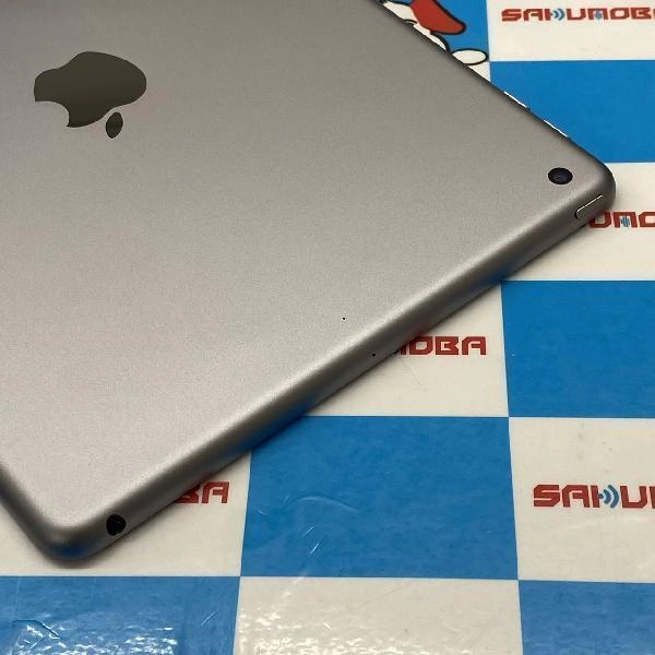 iPad 第6世代 Wi-Fiモデル 32GB MR7F2J/A A1893 極美品