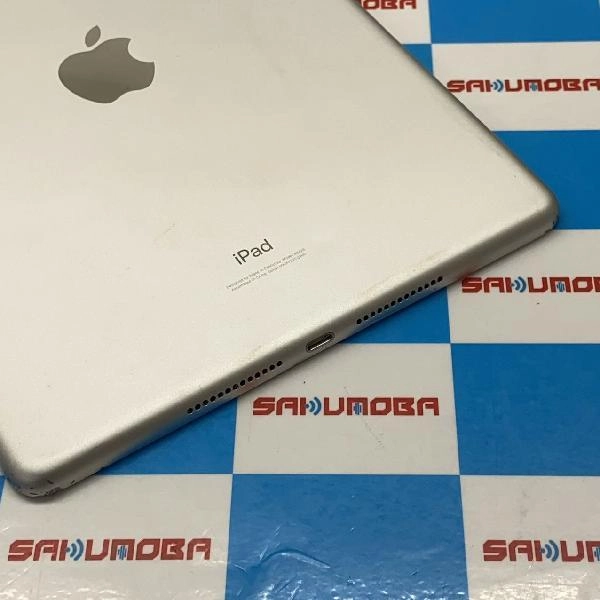 iPad 第8世代 au版SIMフリー 32GB MYMJ2J/A A2429 ジャンク品