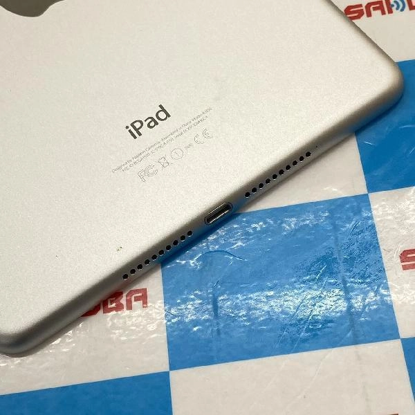 iPad mini 第4世代 SoftBank版SIMフリー 32GB MNWF2J/A A1550 美品 シルバー