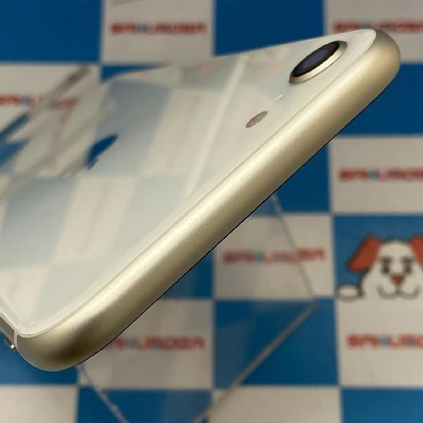 iPhoneSE 第3世代 Apple版SIMフリー 64GB MMYD3J/A A2782 新品同様品