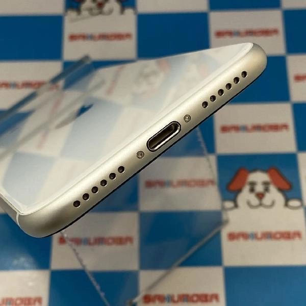 iPhoneSE 第2世代 Apple版SIMフリー 64GB NX9T2J/A A2296 新品同様品 ホワイト