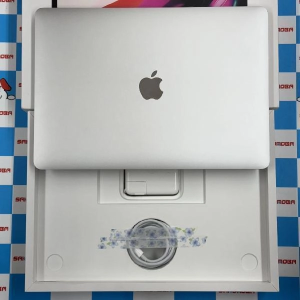 MacBook Pro 13インチ M1 2020 256GB MYDA2J/A A2338 極美品 シルバー