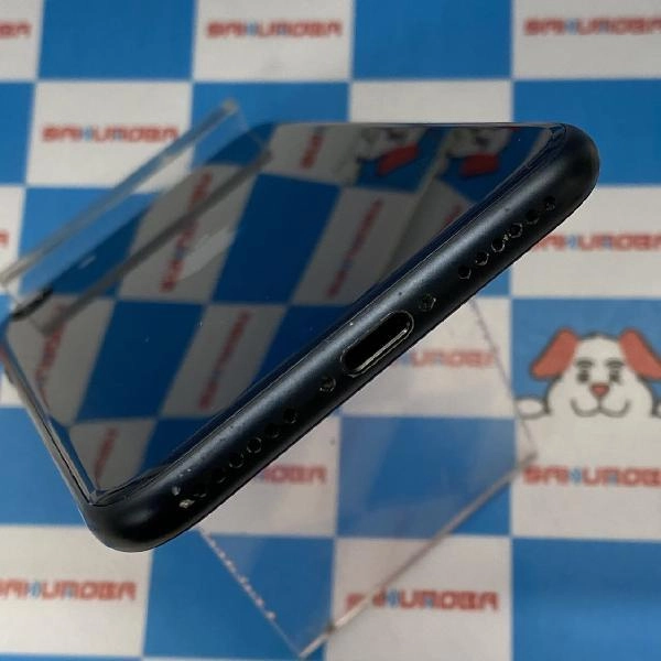 iPhoneSE 第3世代 docomo版SIMフリー 64GB MMYC3J/A A2782