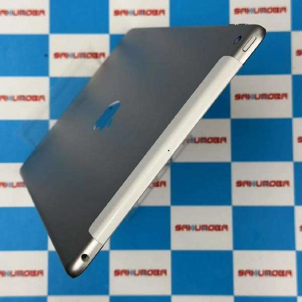 iPad 第7世代 docomo版SIMフリー 32GB MW6C2J/A A2198 ジャンク品